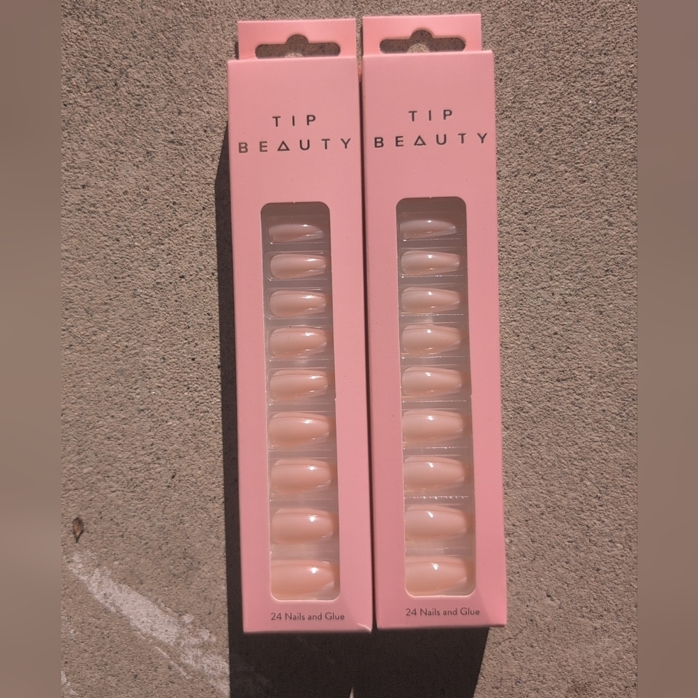 Tip Beauty Nude And White Press-On Nails 2pk Bundle